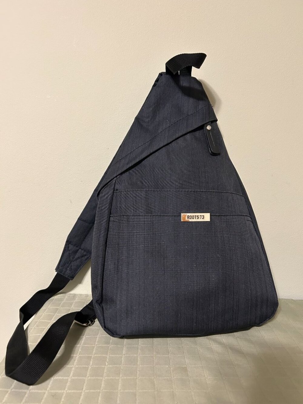 Roots 73 Grey Sling Backpack Casual Travel Sport Shoulder Crossbody Bag - Picture 1 of 11